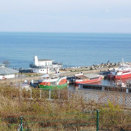 Seelotsenstation Sassnitz Mit Hafenblick By Unsere Urlaubszeit Luaran gambar