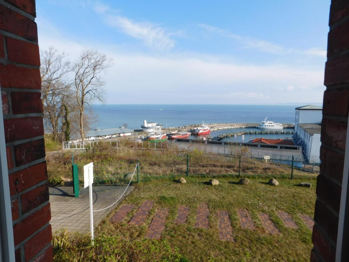Seelotsenstation Sassnitz Mit Hafenblick By Unsere Urlaubszeit Luaran gambar
